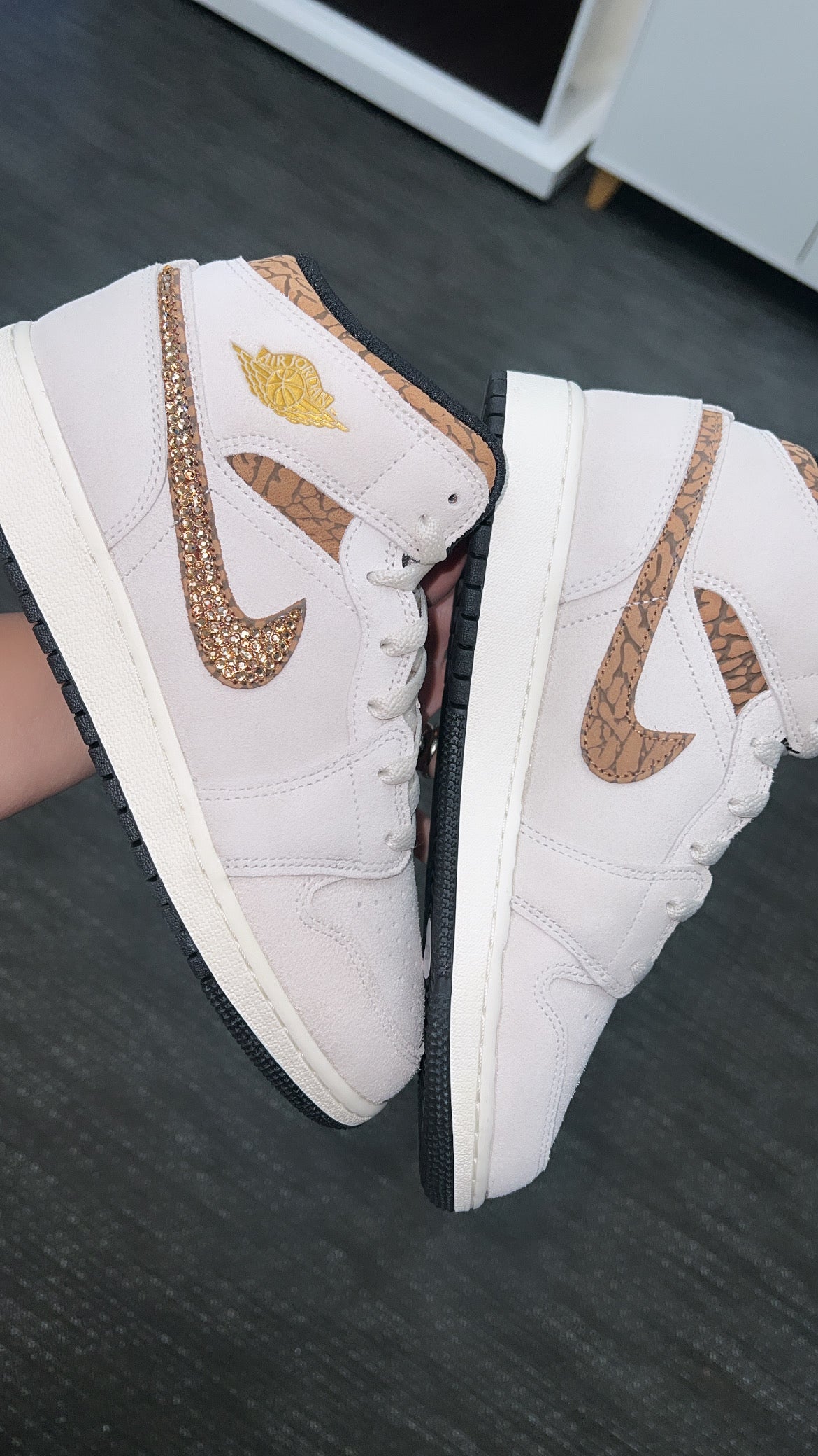 Air jordan 1 discount swarovski